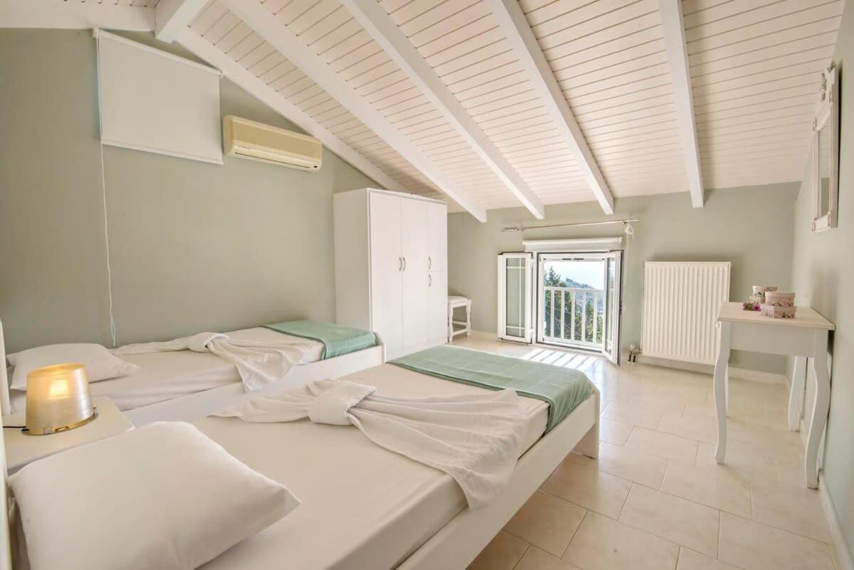 Paxoi Serene Oasis - Mylos Mediterranean Charm Arvanitakeika エクステリア 写真