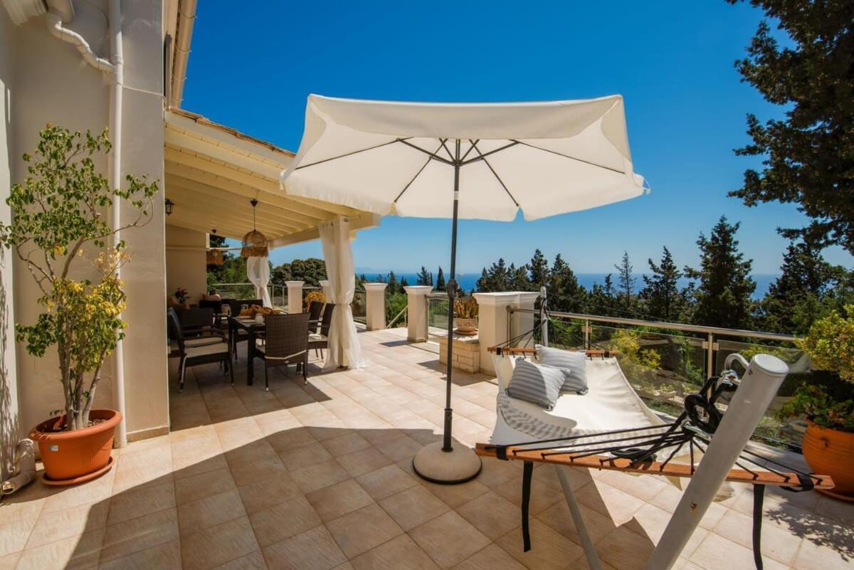 Paxoi Serene Oasis - Mylos Mediterranean Charm Arvanitakeika エクステリア 写真