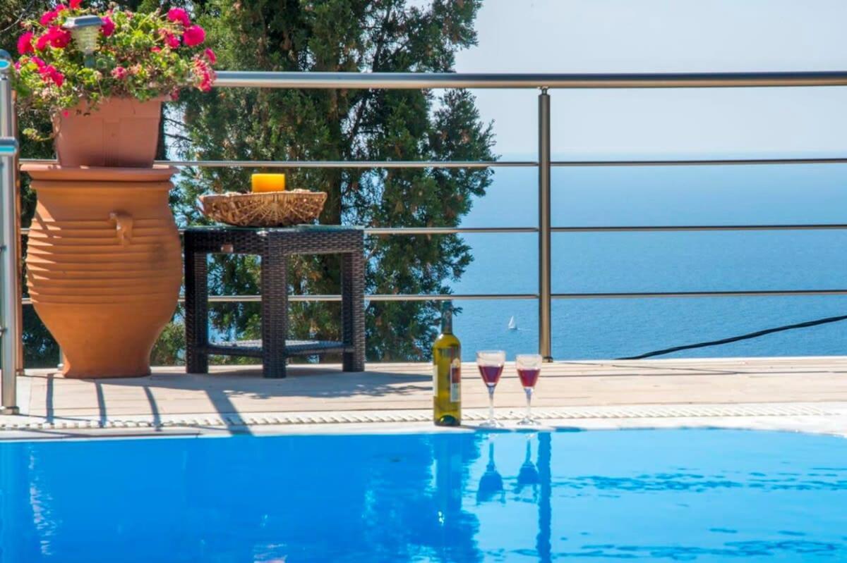 Paxoi Serene Oasis - Mylos Mediterranean Charm Arvanitakeika エクステリア 写真